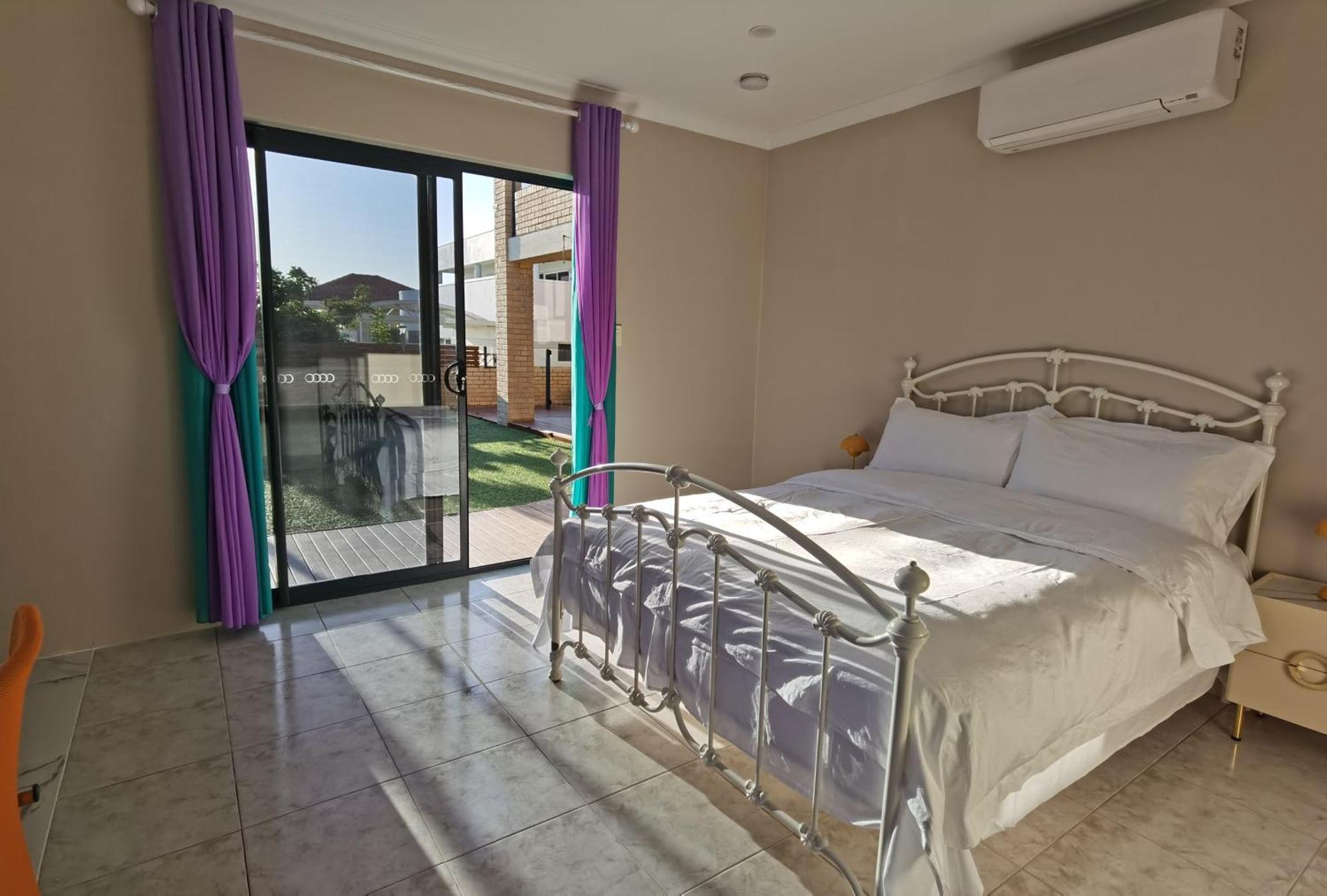 Sunny Ocean View Retreat Apartment Perth Room photo